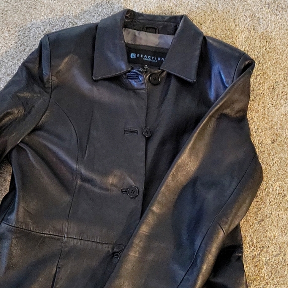 Kenneth Cole Reaction Jackets & Blazers - Women's leather jacket. Size Medium